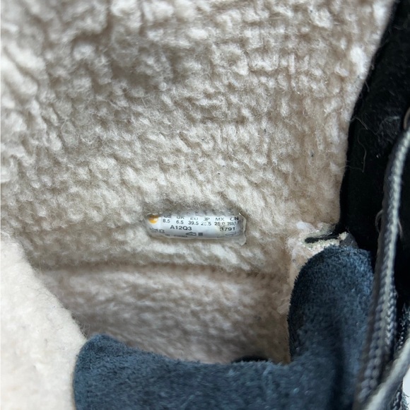 Timberland A12Q3 Woodhaven Black Leather Riding Womens Waterproof Boots Size 8.5 - Picture 10 of 10